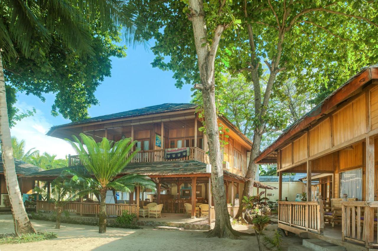 Onong Resort Bunaken Bagian luar foto